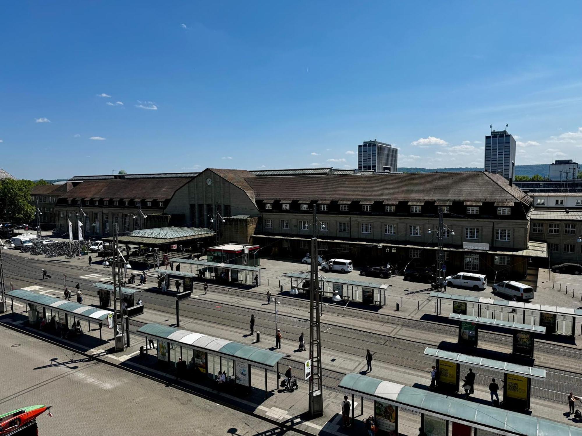 #Centralstation #130Qm Hauptbahnhof #Netflix 카를스루에 외부 사진